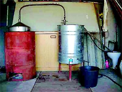 От старата пералня - казан от алпака